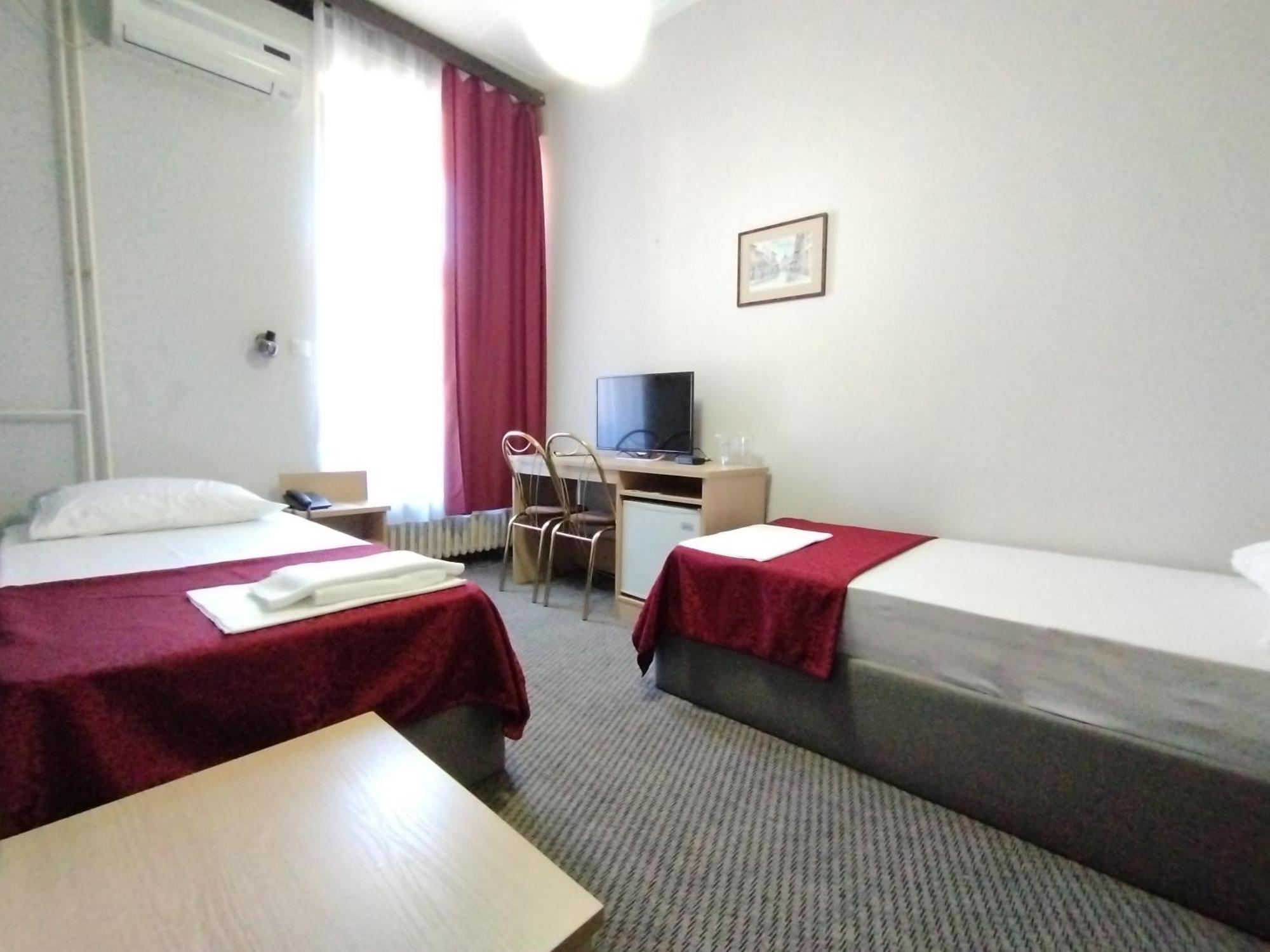Hotel Vojvodina Novi Sad Ngoại thất bức ảnh